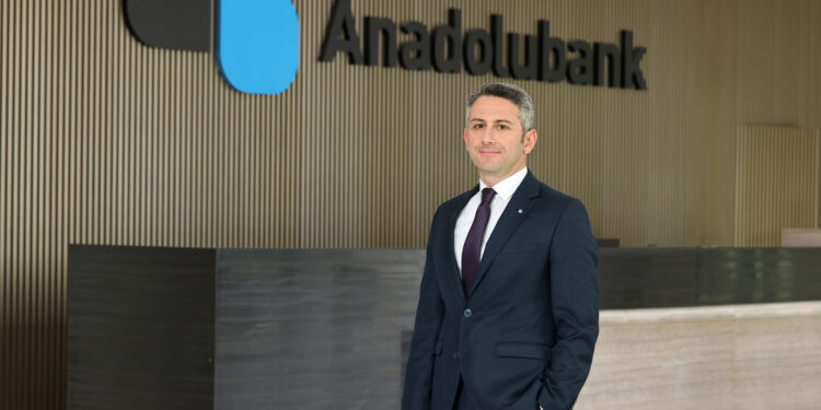 Anadolubank Nakit Yönetimi Bölüm Başkanı Alper Yaylı