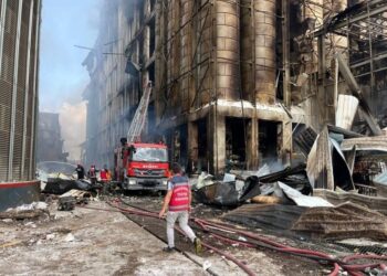 Fabrikası yanan şirketin karı düştü hissesi yükseldi