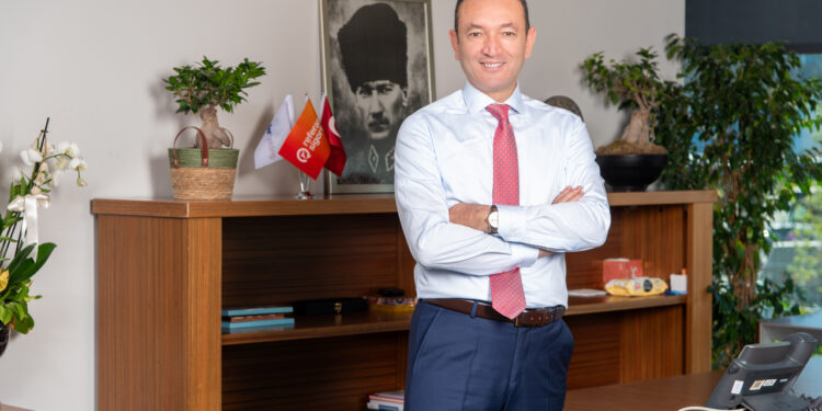 Referans Sigorta Genel Müdürü Oğuz Karahançer