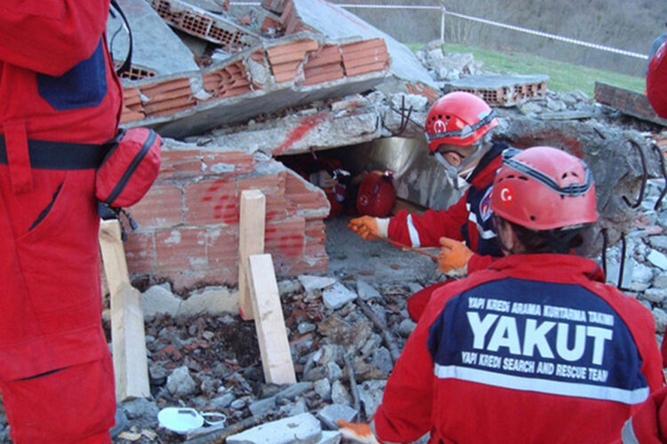 YAKUT (Yapı Kredi Arama Kurtarma Takımı)