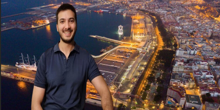 Türker Açıkgöz Trabzon Limanı'nı inceledi.