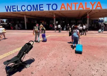 Türkiye’ye, uçak bileti fiyatına tur 1 haftalık uçak ve tatil 25 bin lira