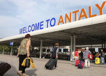 Kabus gibi bir sezon! Temmuz’da turist sayısı yüzde 5 geriledi