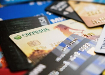 Rusya’da büyük bankalar kredi kartı limitlerini sıfırlıyor