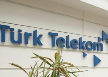 Türk Telekom imtiyaz süresinin uzatılması tartışması: Hukuki Süreçleri Yok Sayıyor!