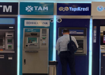 Kamu Bankası Uçtu, Özel Bankalar Süründü