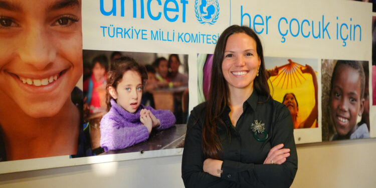 UNICEF Türkiye Milli Komitesi İletişim Direktörü Ece Olcay