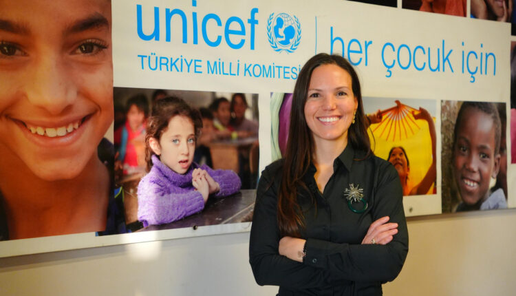UNICEF Türkiye Milli Komitesi İletişim Direktörü Ece Olcay