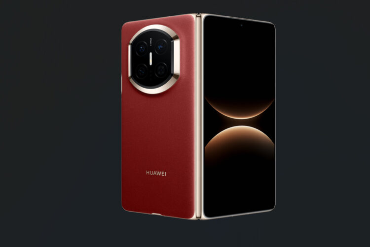 Mate X7 Sahneye Çıktı