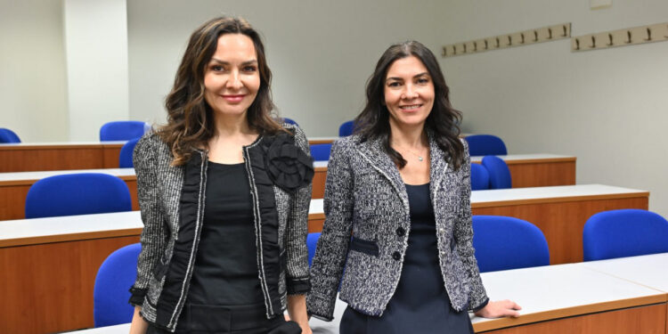 Prof. Dr. Selva Demiralp ve Prof. Dr. Seda Demiralp kardeşler
