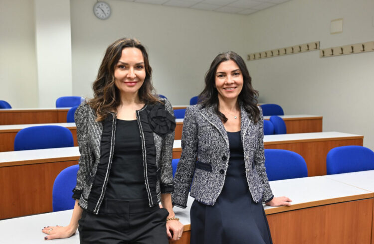 Prof. Dr. Selva Demiralp ve Prof. Dr. Seda Demiralp kardeşler