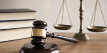 İş Davalarında Kritik Eşik: Performans Fesihleri Öncesi Görev Değişikliği Şartı