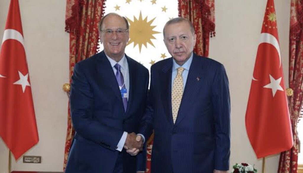 Larry Fink Türkiye’ye geldi, Erdoğan’la görüştü