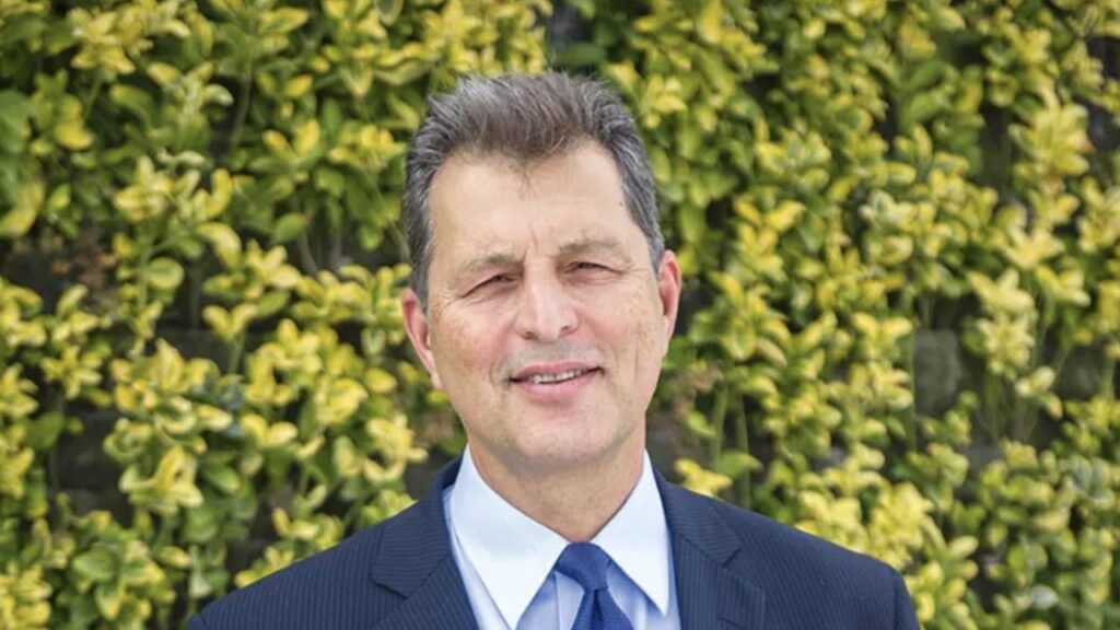 Tayfun Bayazıt