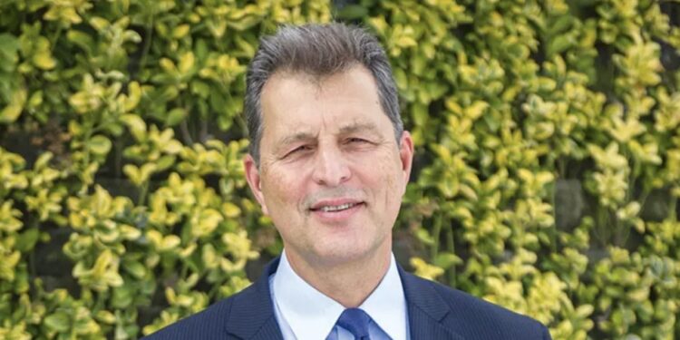 Tayfun Bayazıt
